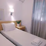 Otel Alykes Family