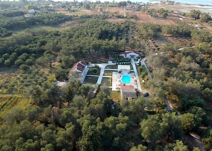 Alykes Family Hotel