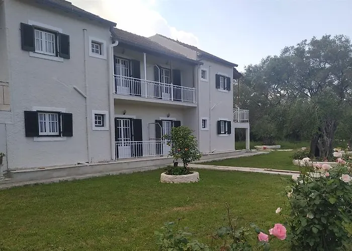 Otel Alykes Family